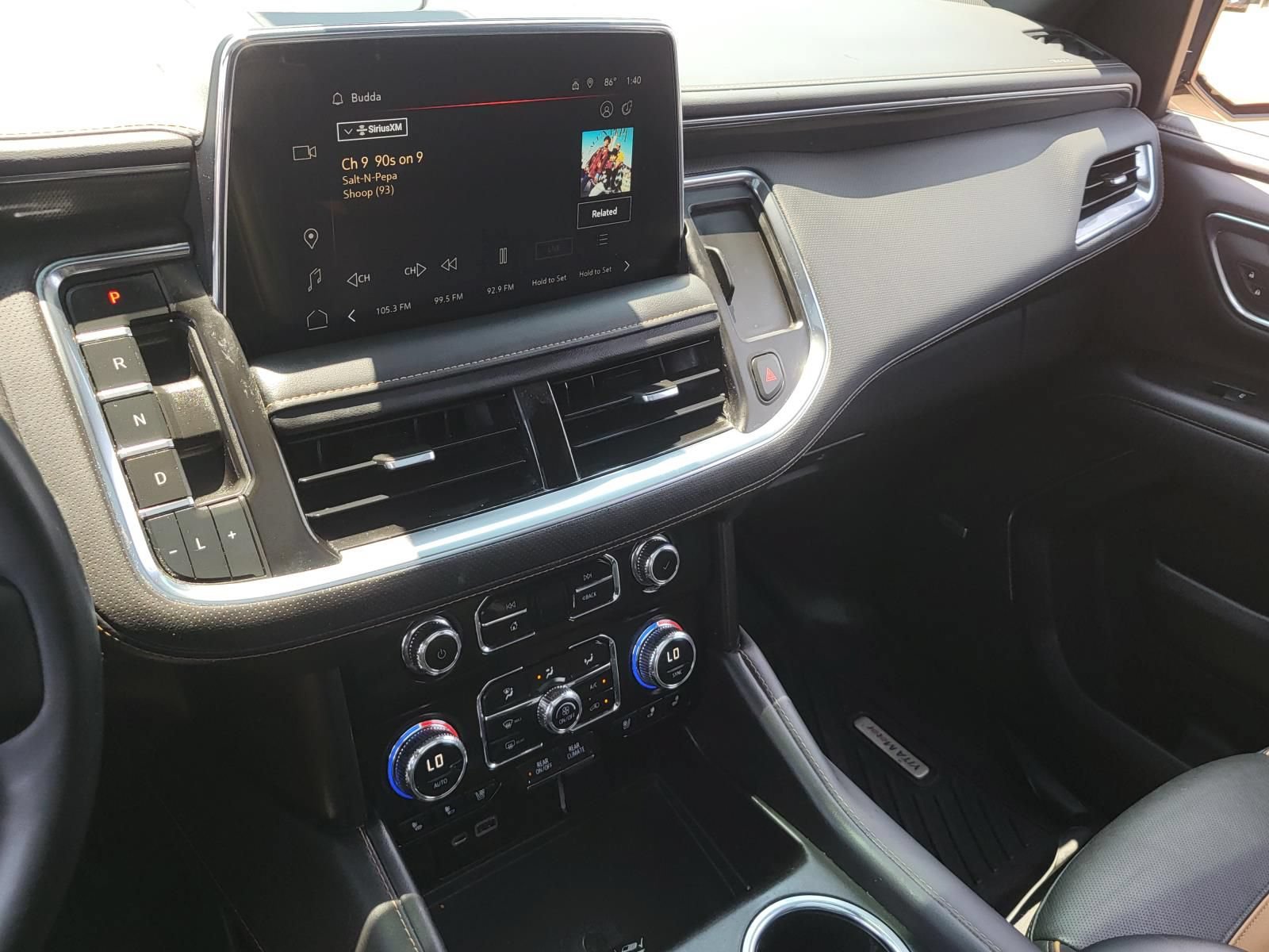 Used 2023 GMC Yukon AT4 w/ AT4 Premium Package AWD/4WD image 24