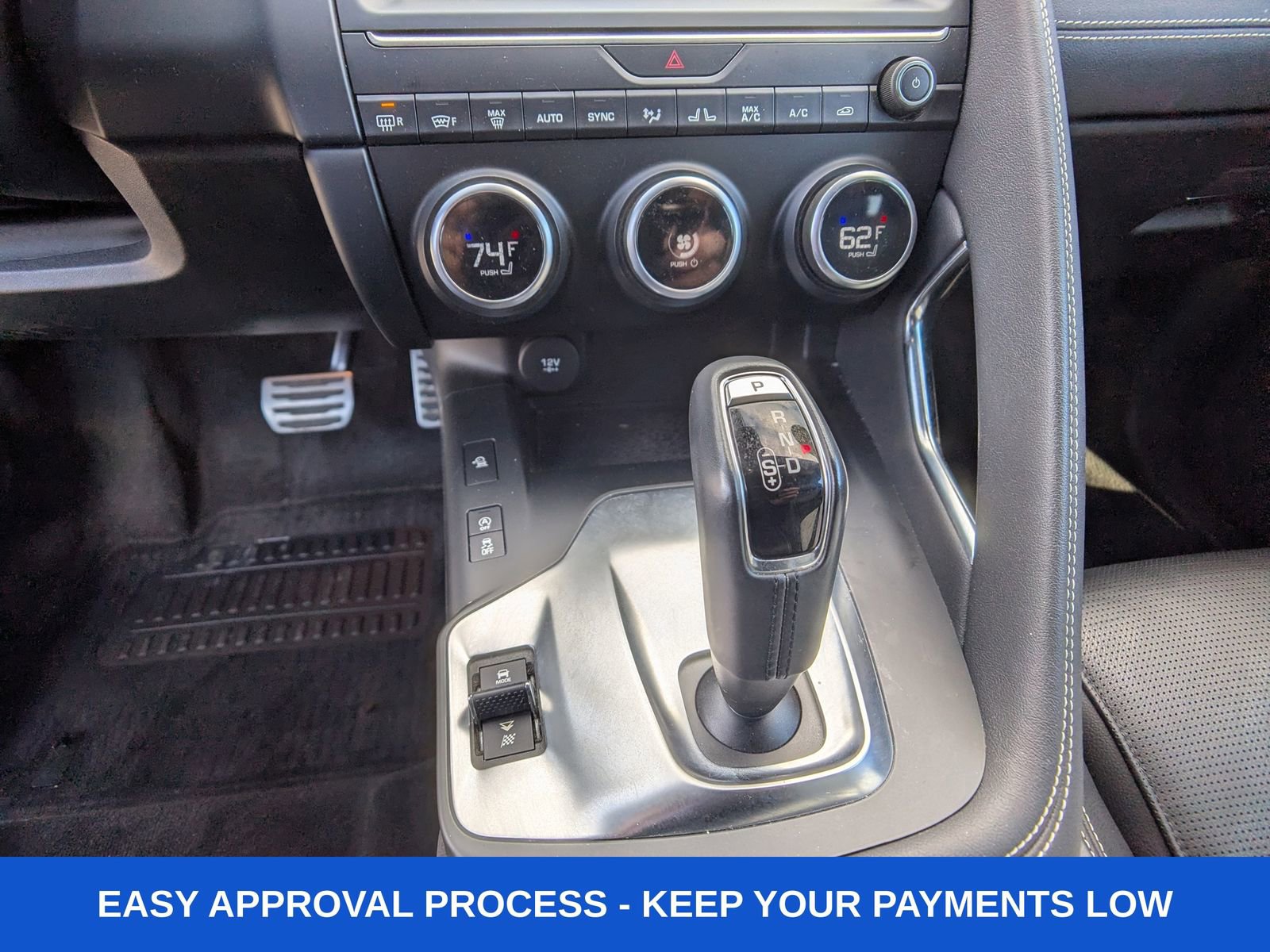 Used 2019 Jaguar E-PACE R-Dynamic SE image 29