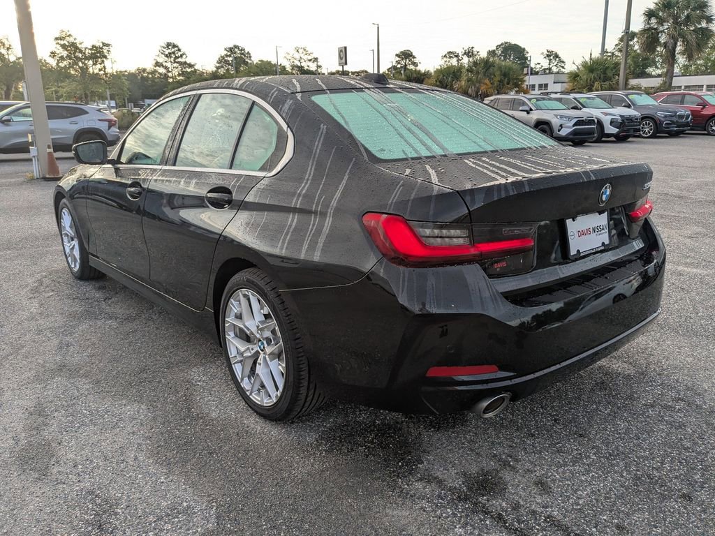 Used 2025 BMW 330i Sedan w/ Convenience Package RWD image 6