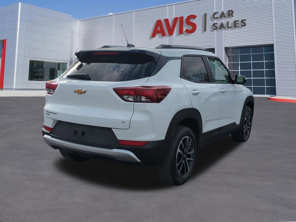 Used 2025 Chevrolet TrailBlazer LT AWD/4WD image 6