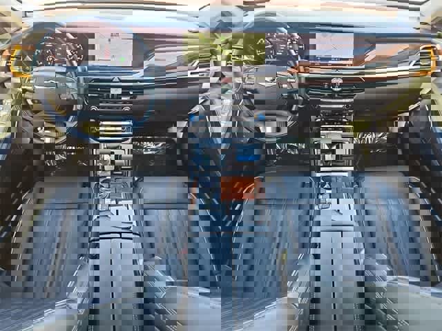 Used 2019 Genesis G90 3.3T Premium image 15