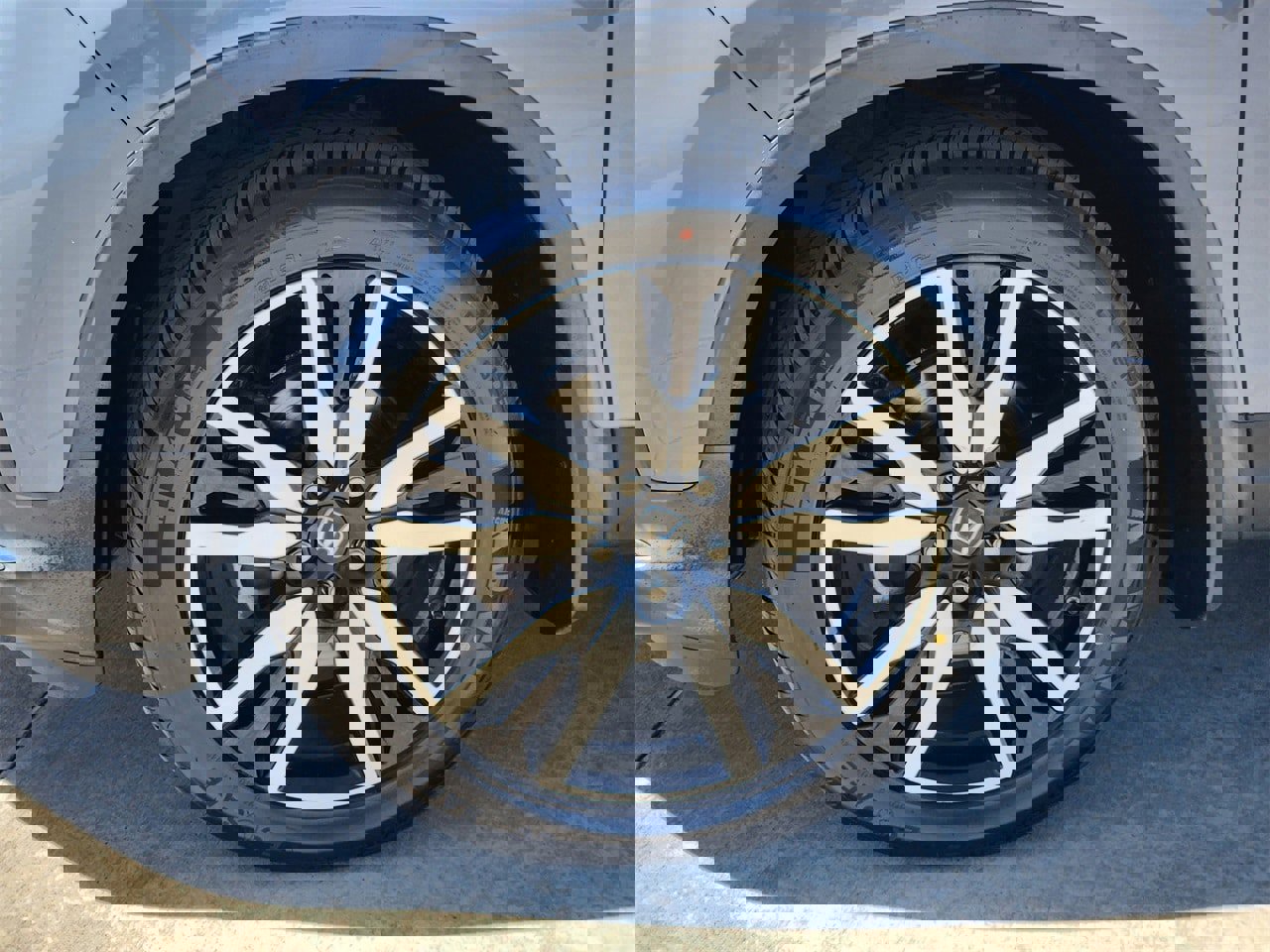 Used 2022 Honda Pilot Elite image 11