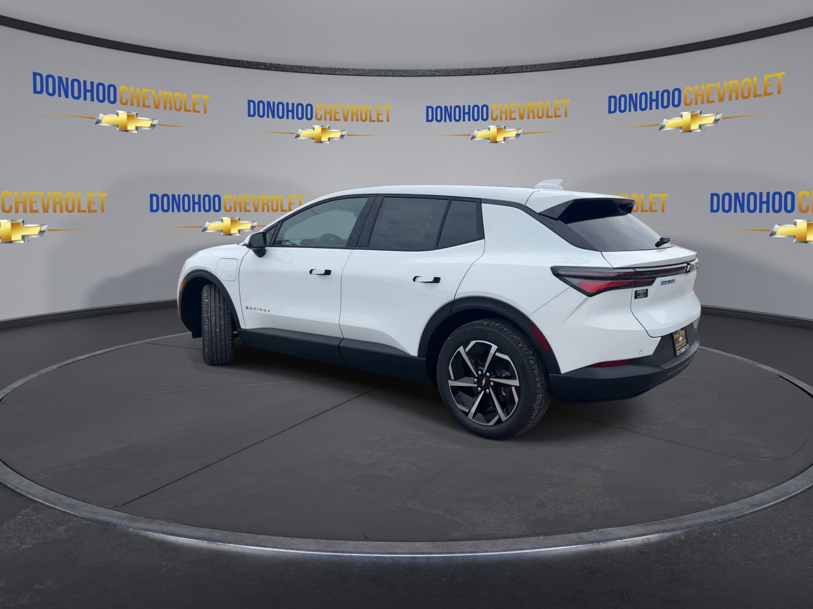 New 2026 Chevrolet Equinox EV LT image 6