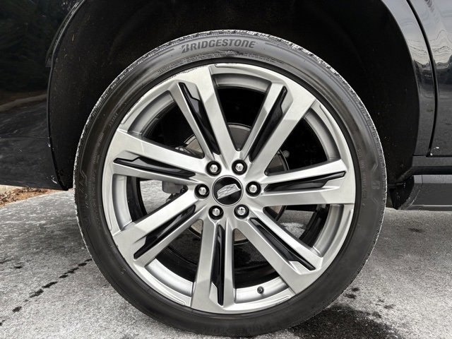 Used 2025 Cadillac Escalade Sport w/ Touring Package image 16