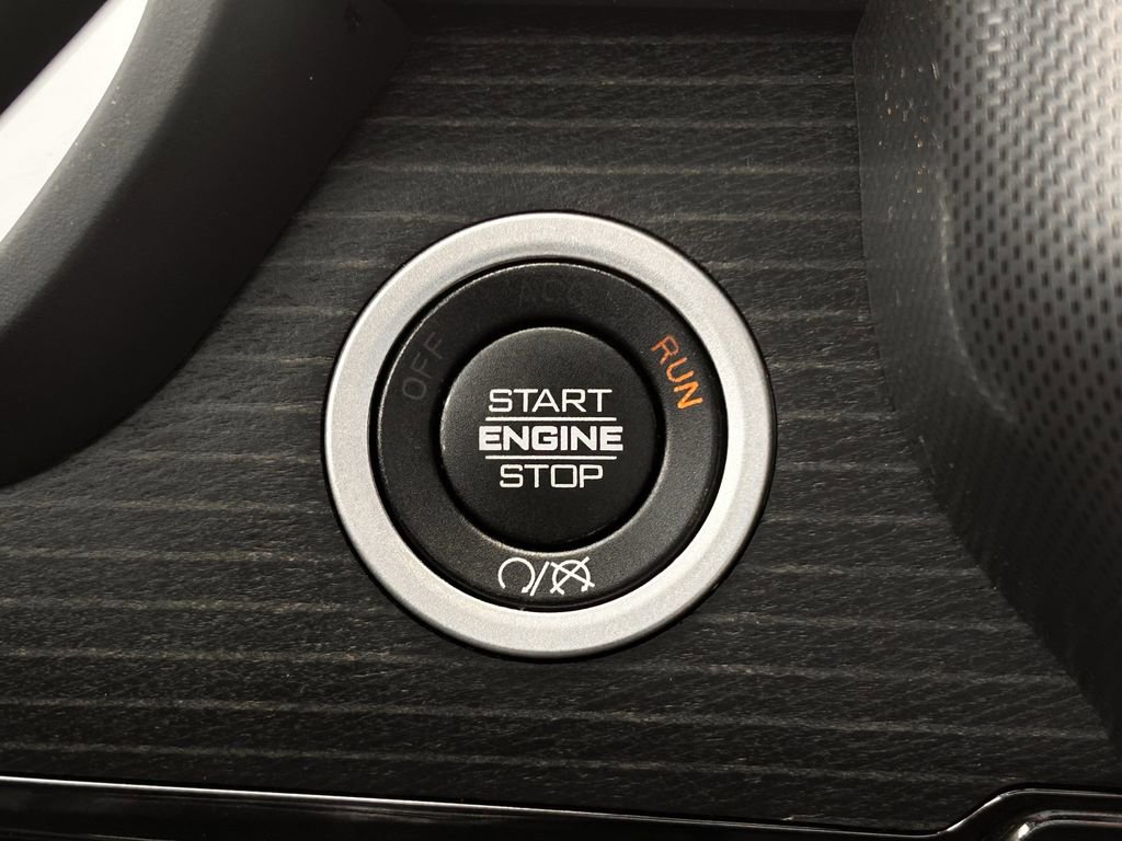 Used 2023 RAM 2500 Limited image 25