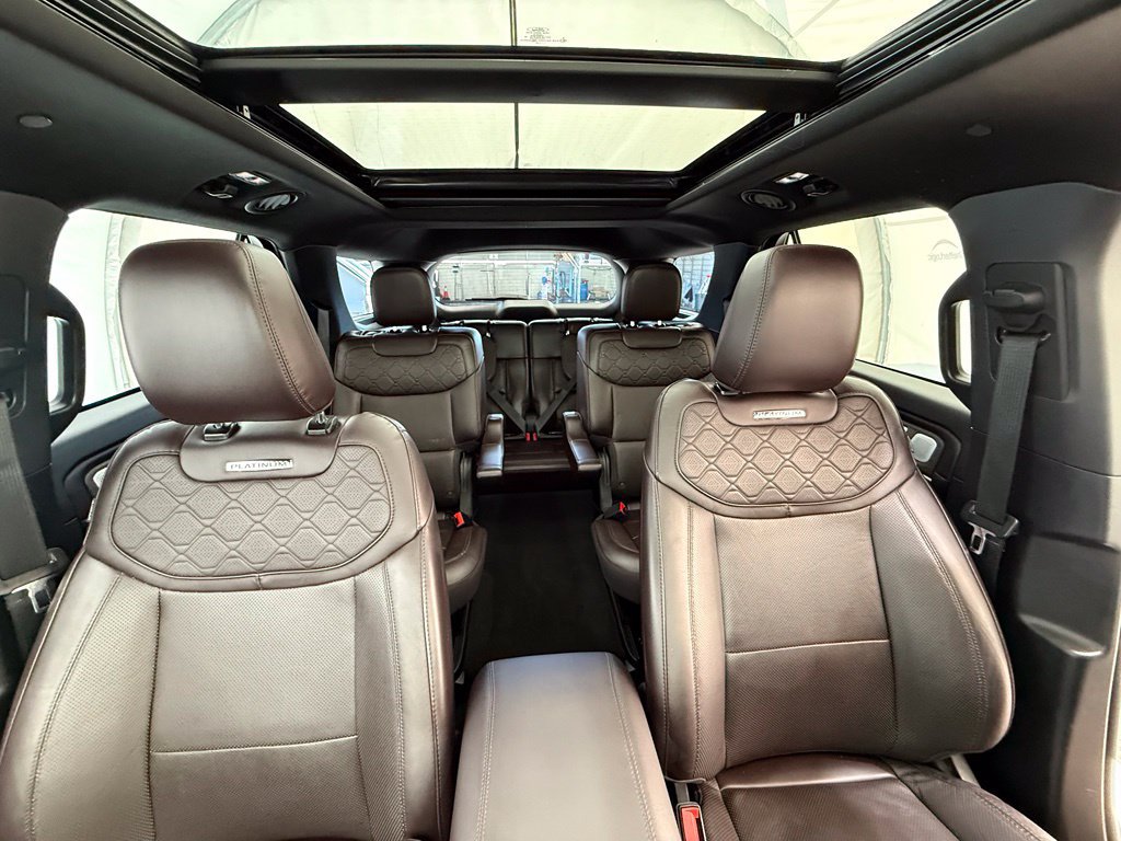 Used 2025 Ford Explorer Platinum w/ LUX Leather Package AWD/4WD image 35