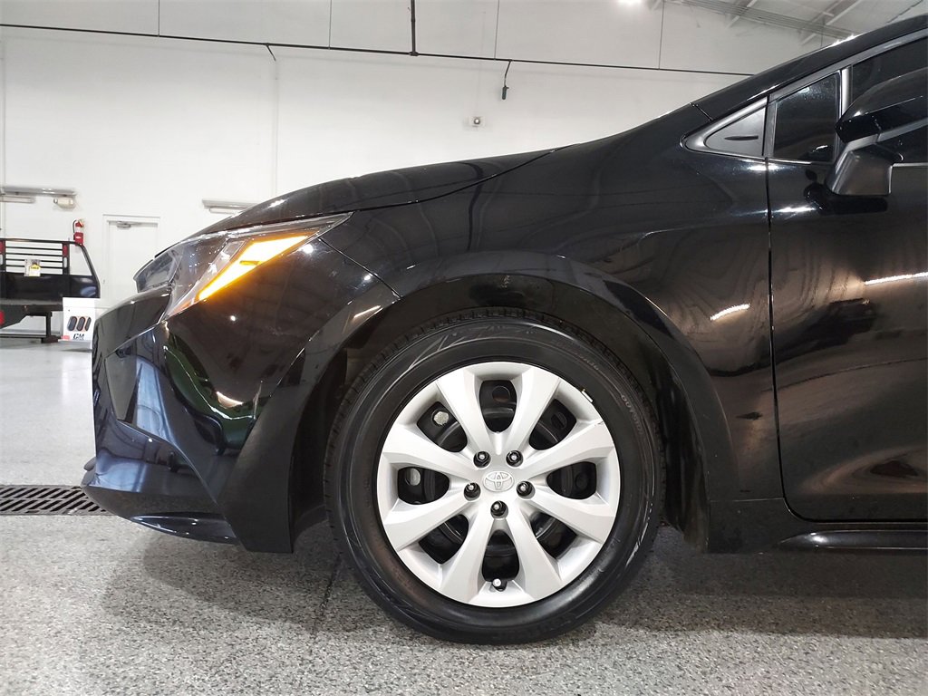 Used 2024 Toyota Corolla LE image 16