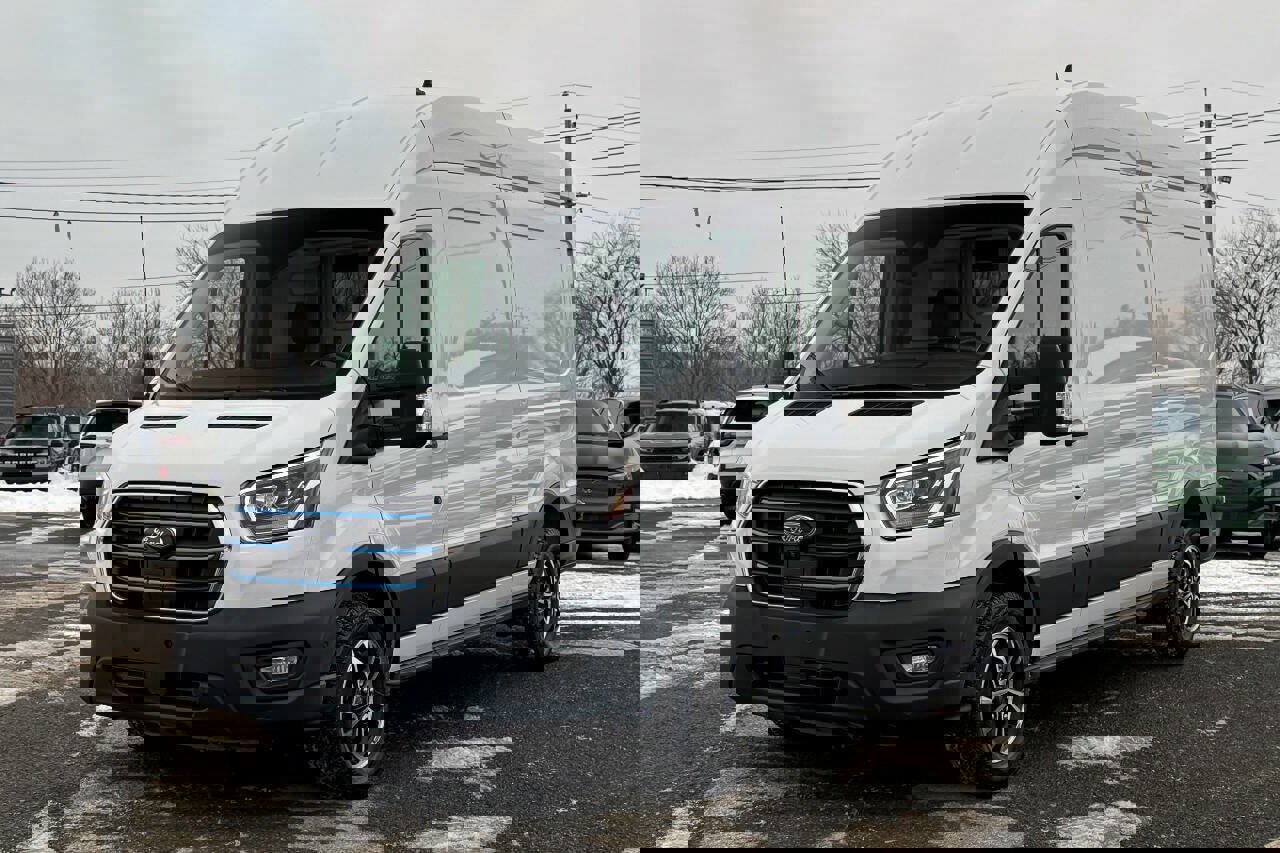 Used 2022 Ford E-Transit 148 High Roof w/ Load Area Protection Package image 7