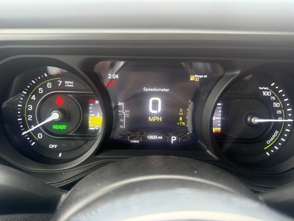 Used 2025 Jeep Wrangler Unlimited Sahara image 14