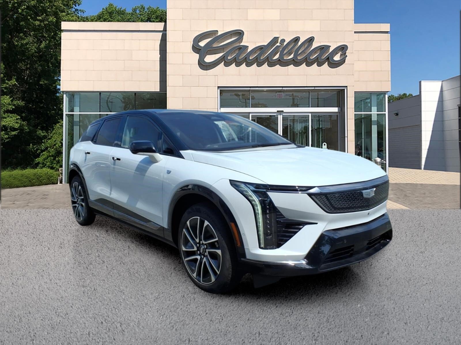 New 2027 Cadillac Optiq Sport w/ LPO, Floor Liner Package AWD/4WD image 7