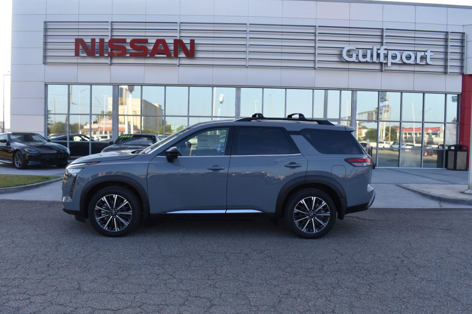 New 2026 Nissan Pathfinder Platinum AWD/4WD image 3