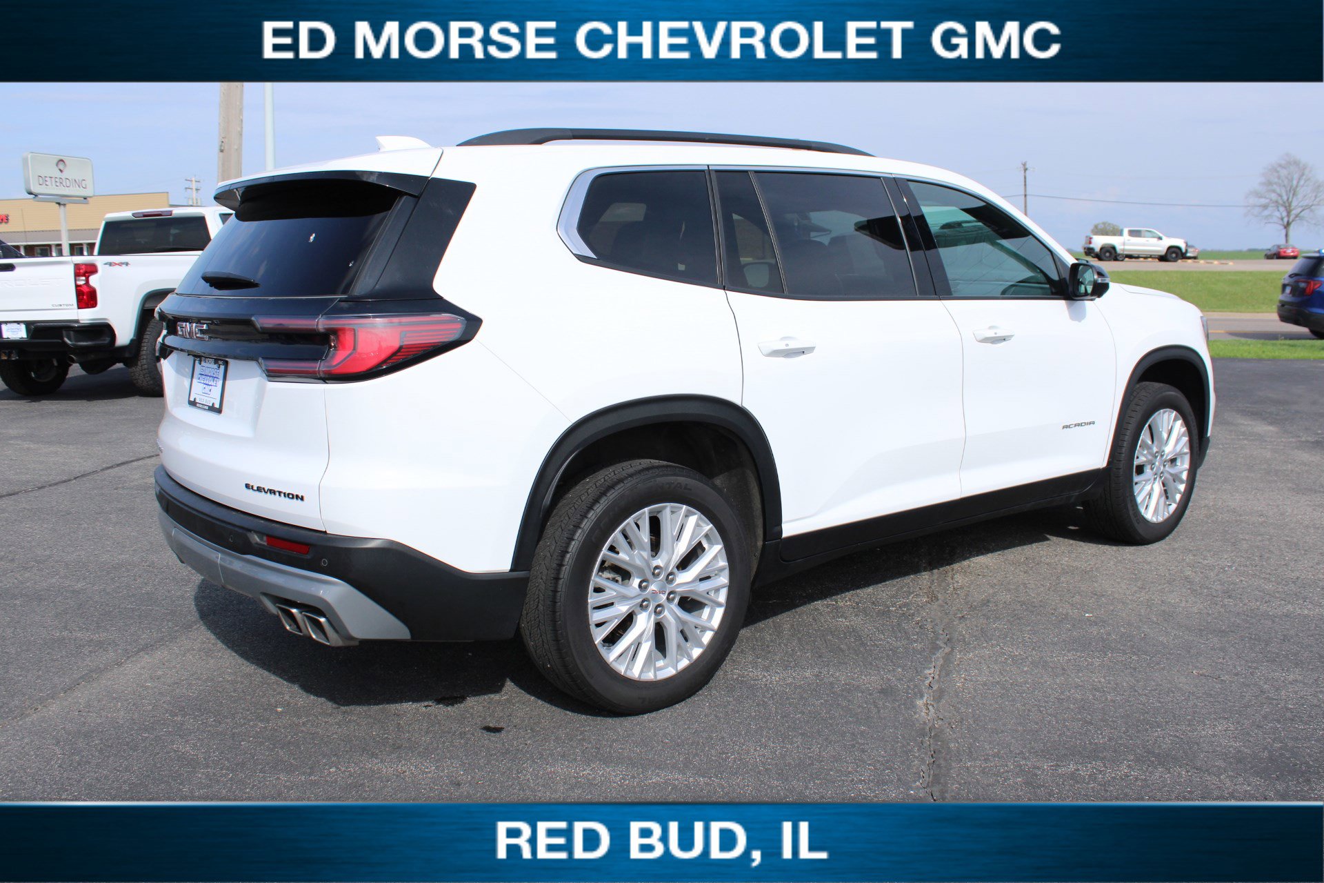 Used 2024 GMC Acadia Elevation image 5