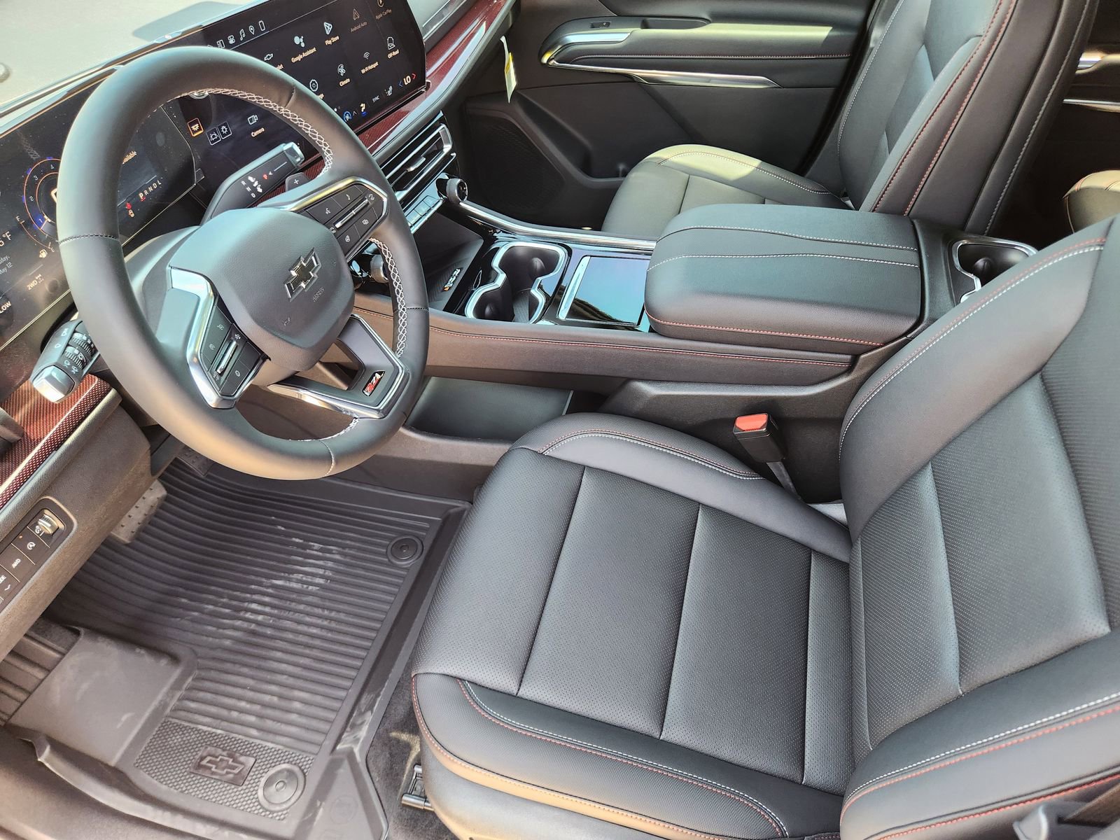 New 2026 Chevrolet Traverse Z71 w/ Driver Confidence Package AWD/4WD image 13