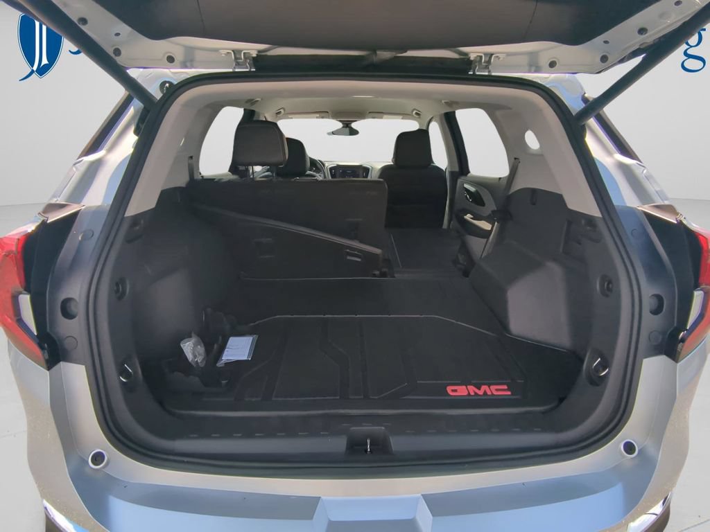 Used 2021 GMC Terrain SLT w/ Infotainment Package II FWD image 10