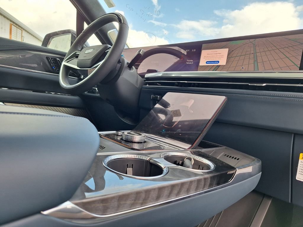 New 2025 Cadillac Escalade IQ Luxury 2 image 27