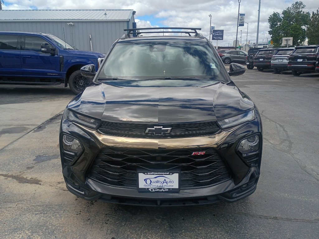 Used 2023 Chevrolet TrailBlazer RS w/ Sun and Liftgate Package AWD/4WD image 3