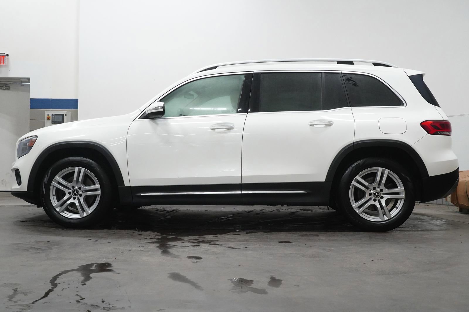 Certified 2021 Mercedes-Benz GLB 250 4MATIC image 4