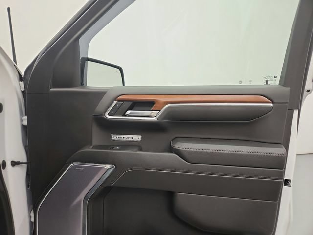 Used 2023 GMC Sierra 1500 Denali AWD/4WD image 26