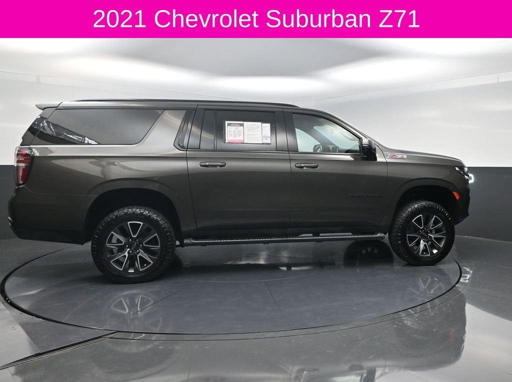 Used 2021 Chevrolet Suburban Z71 w/ Z71 Signature Package image 4