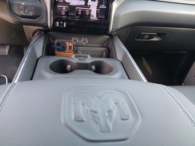 New 2026 RAM 2500 Laramie AWD/4WD image 20