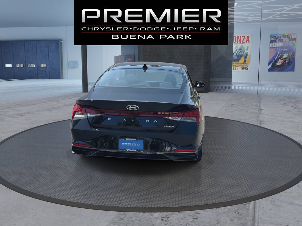 Used 2022 Hyundai Elantra Limited FWD image 8
