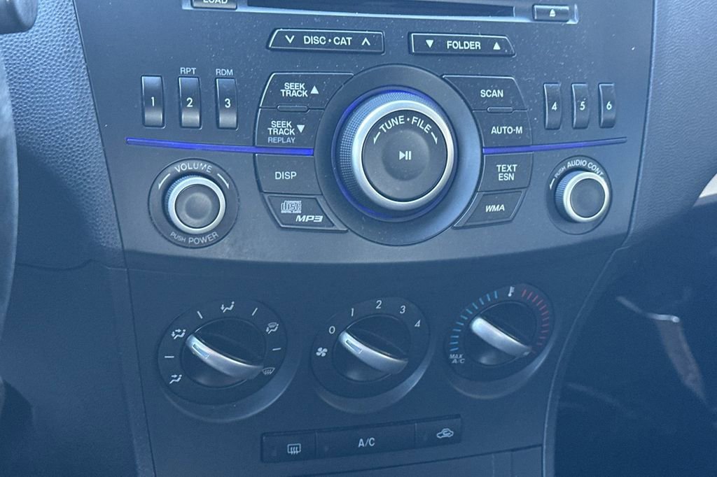 Used 2012 MAZDA MAZDA3 i Touring image 18