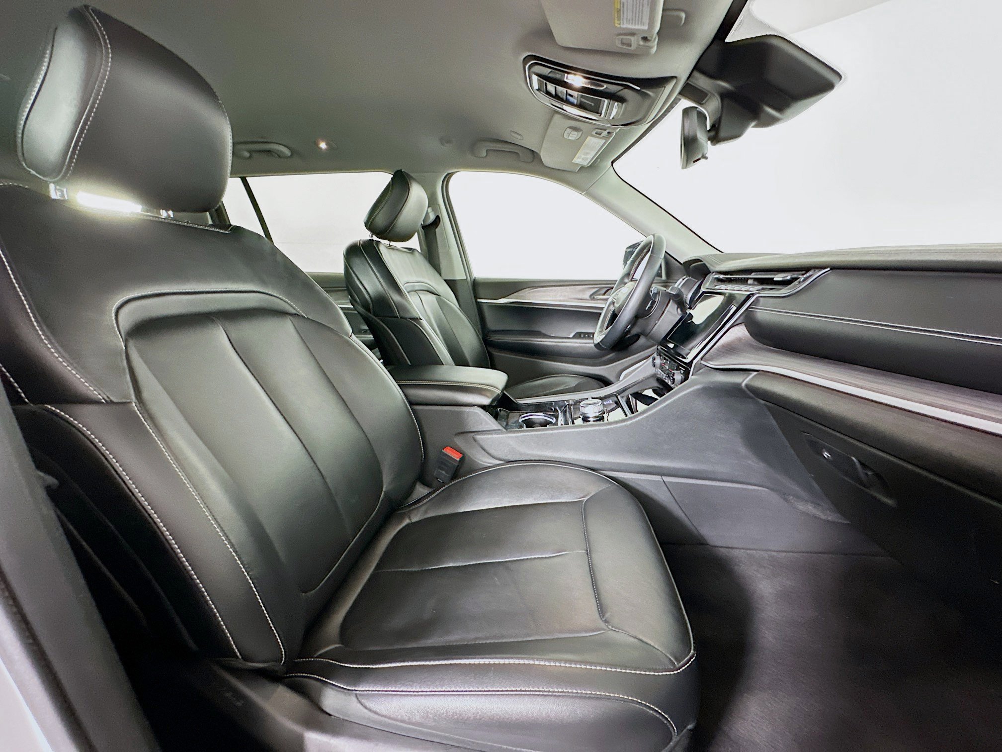 Used 2021 Jeep Grand Cherokee L Limited image 32