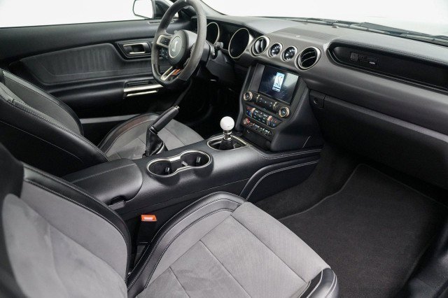 Used 2019 Ford Mustang Shelby GT350 w/ Technology Package image 19