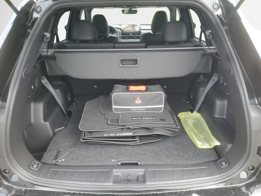 New 2026 Mitsubishi Outlander LE AWD/4WD image 25