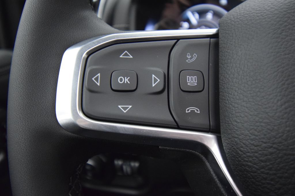 New 2026 RAM 2500 Laramie AWD/4WD image 31