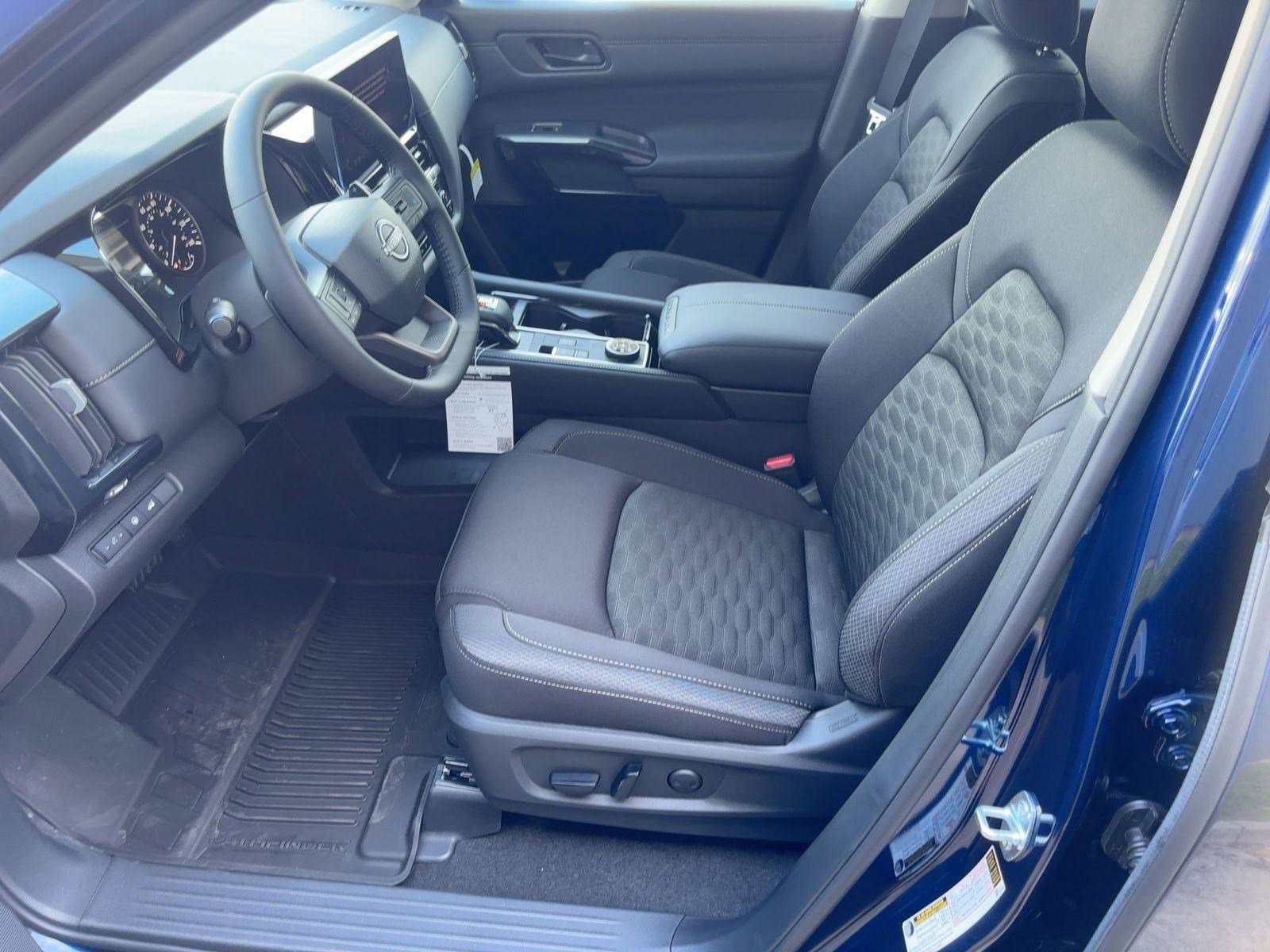 New 2026 Nissan Pathfinder SV image 5