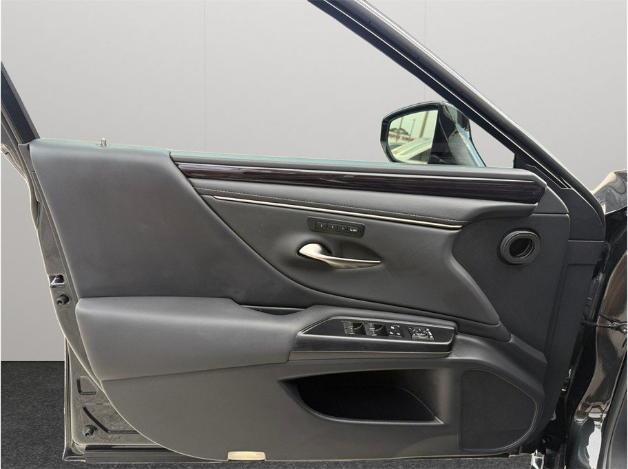 Used 2021 Lexus ES 350 Premium w/ Premium Package FWD image 23