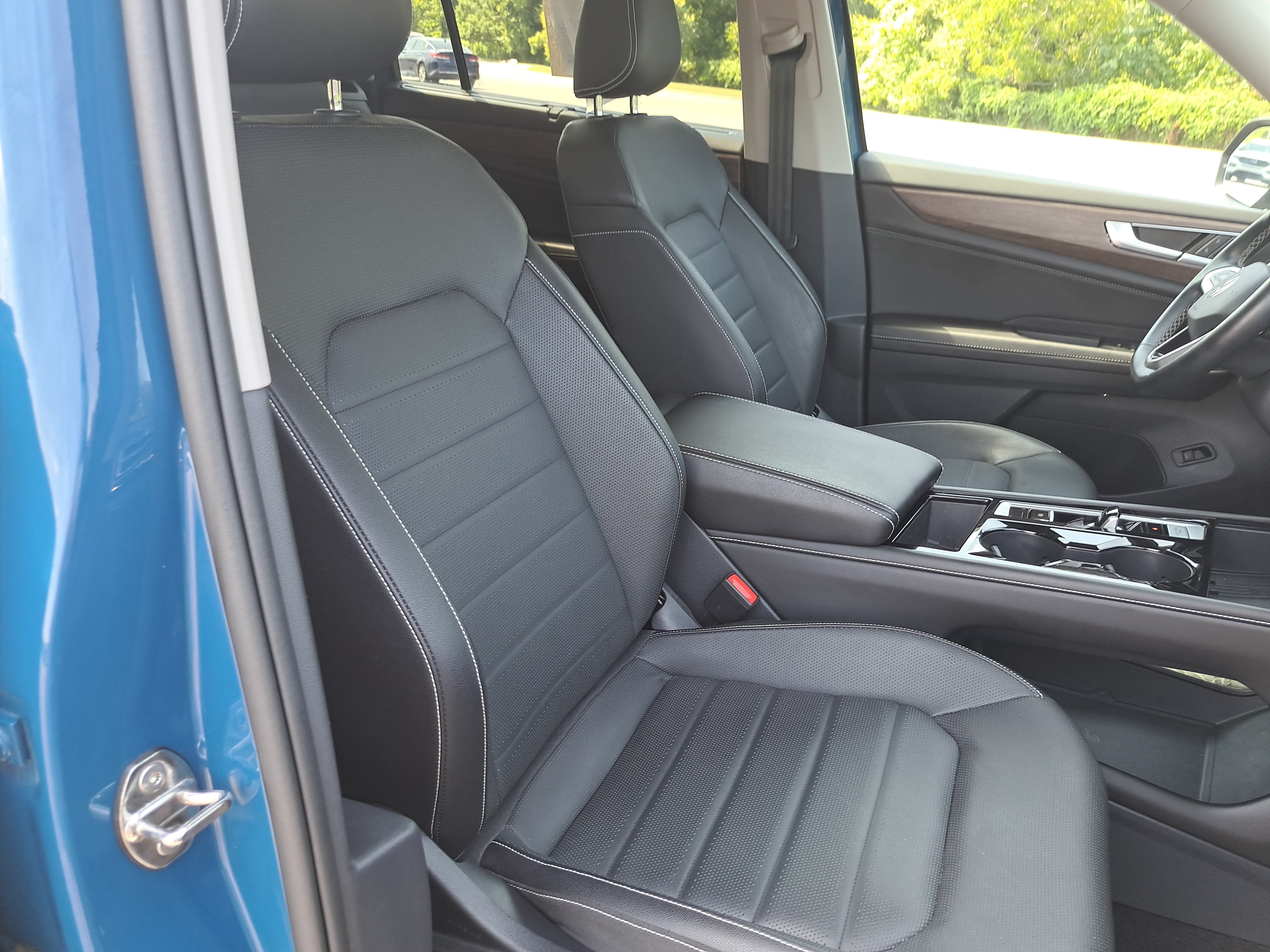 Certified 2026 Volkswagen Atlas SEL AWD/4WD image 10
