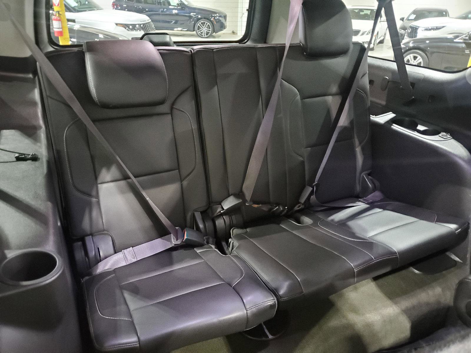 Used 2015 Chevrolet Suburban LTZ image 27