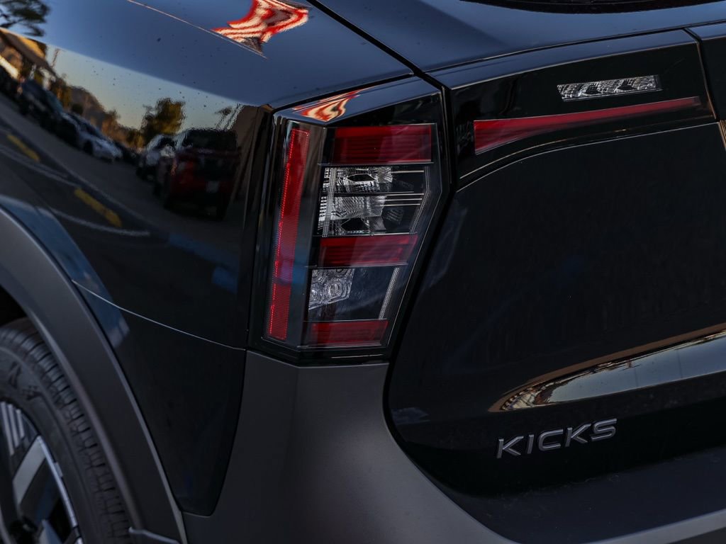 New 2026 Nissan Kicks SV image 7
