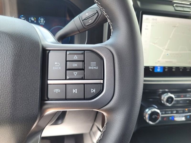 New 2025 Ford F250 Lariat w/ Chrome Package image 23