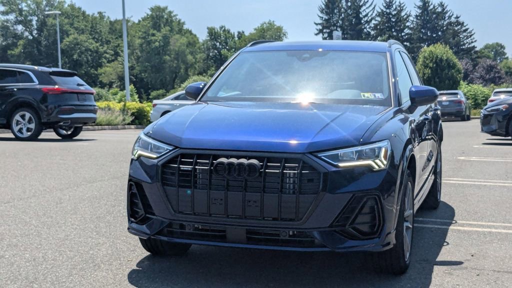 New 2025 Audi Q3 2.0T Premium image 3