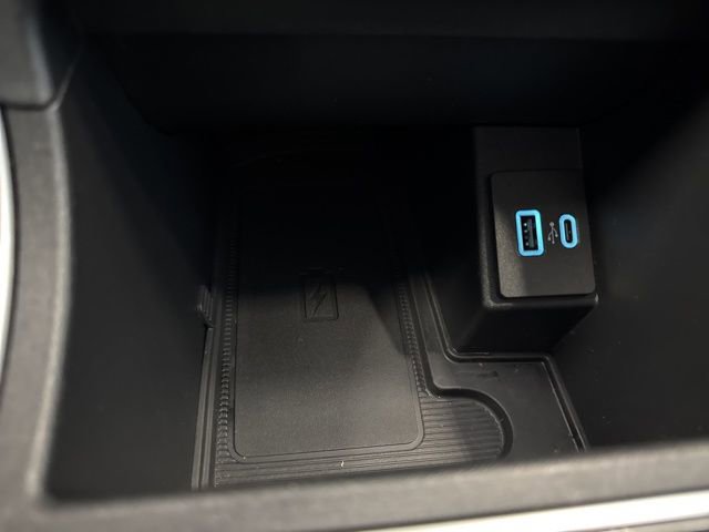 Used 2024 Ford Edge SEL w/ Convenience Package image 16