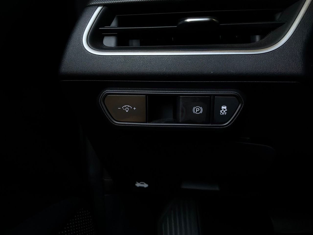 Used 2025 Kia K4 FWD image 21