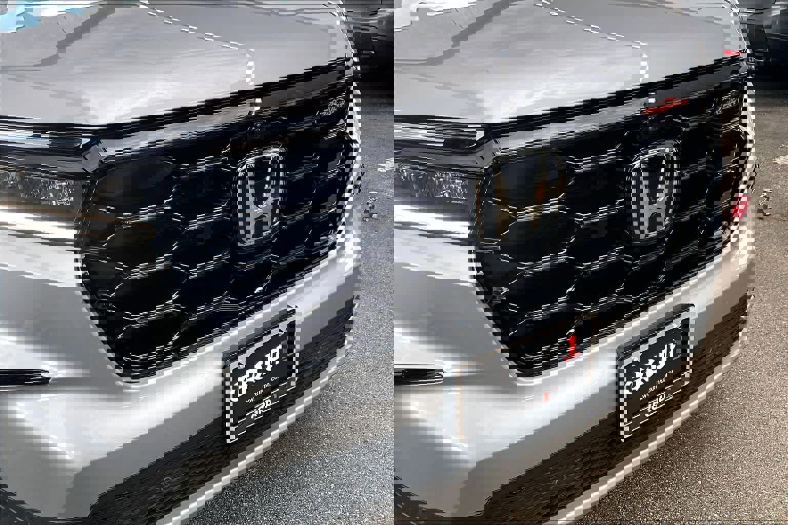 Used 2025 Honda Pilot TrailSport image 30