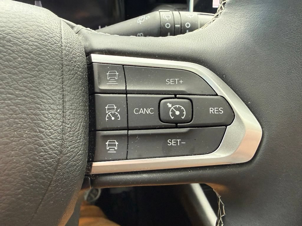 Used 2022 Jeep Compass High Altitude AWD/4WD image 44