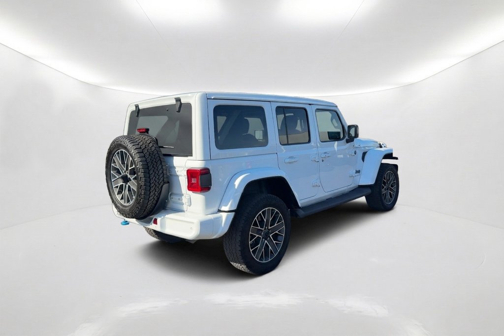 Used 2024 Jeep Wrangler High Altitude AWD/4WD image 6
