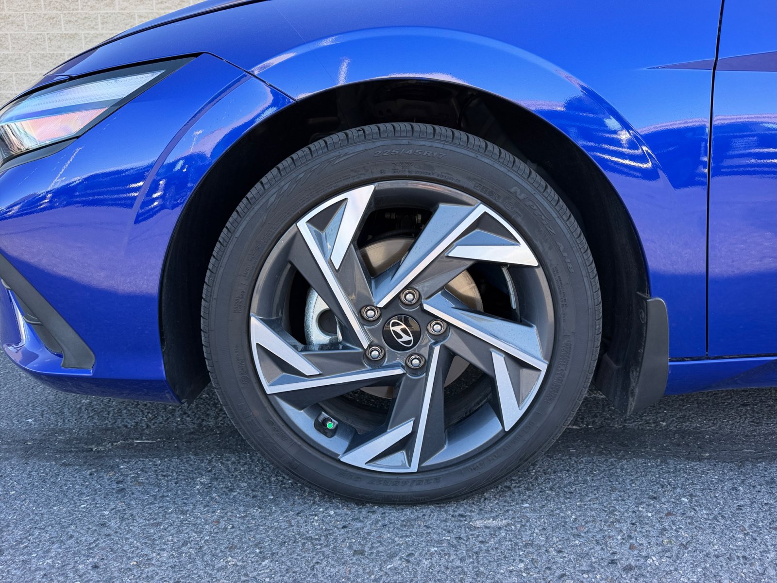 Certified 2025 Hyundai Elantra SEL FWD image 26