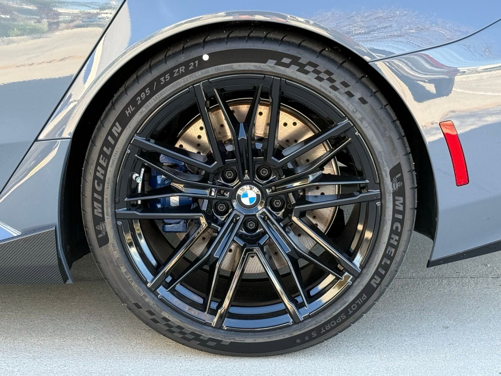 New 2026 BMW M5 Touring image 17