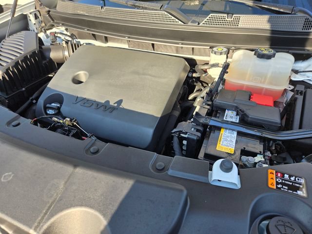 Used 2023 Chevrolet Traverse LT AWD/4WD image 23