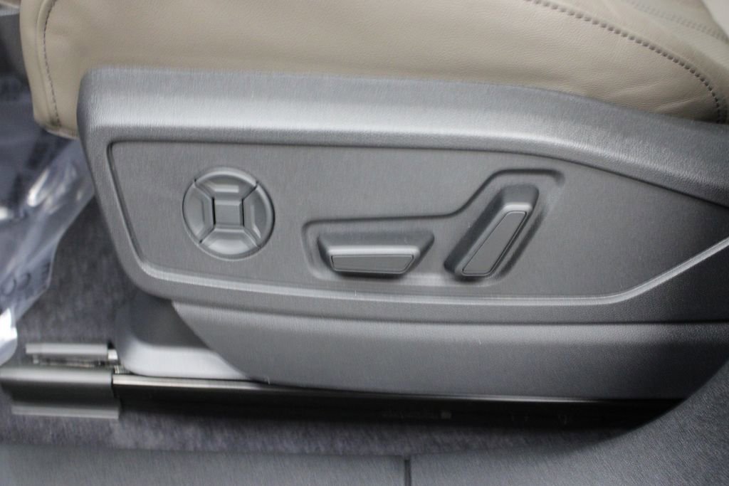 New 2025 Audi Q5 Prestige AWD/4WD image 19