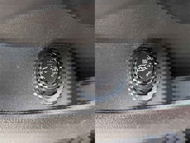 Used 2013 Cadillac SRX Luxury image 20