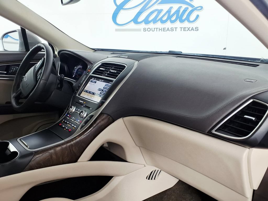 Used 2016 Lincoln MKX Select w/ Select Plus Package FWD image 12