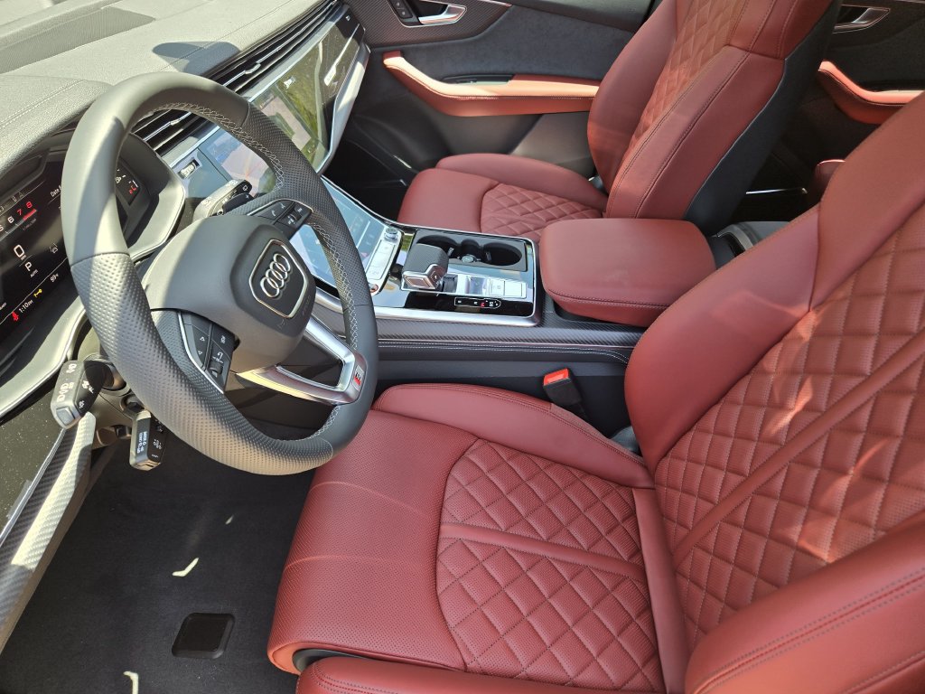 New 2026 Audi SQ7 Premium Plus AWD/4WD image 16