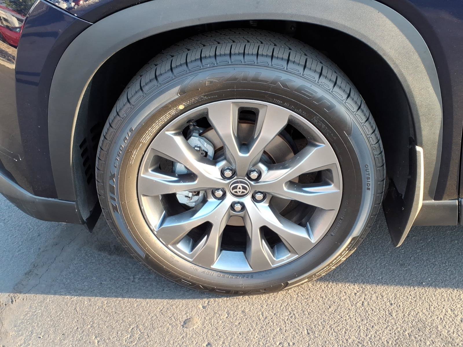 Certified 2024 Toyota Grand Highlander FWD image 9